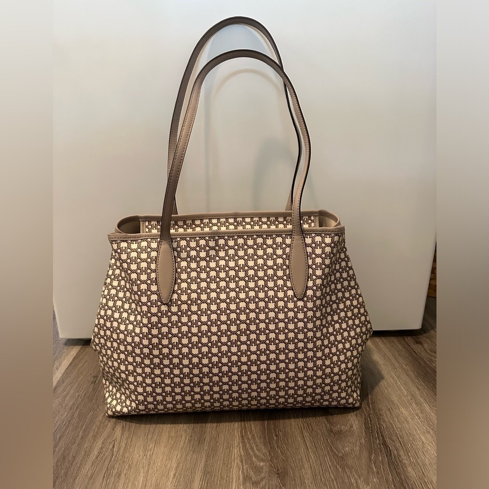 Kate Spade Spade Link large tote with matching large wallet - Picture 2 of 11